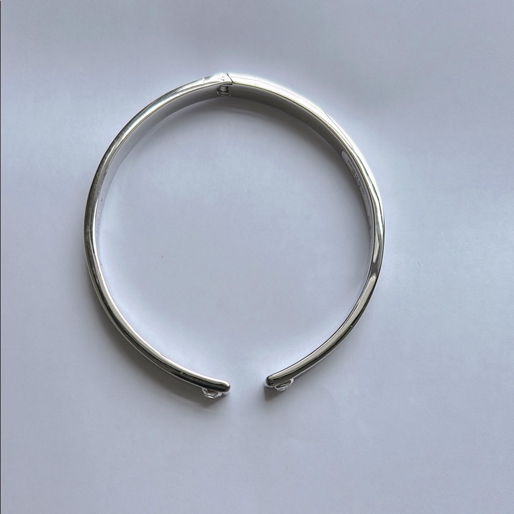 Elegant Silver Cuff Choker Necklace
